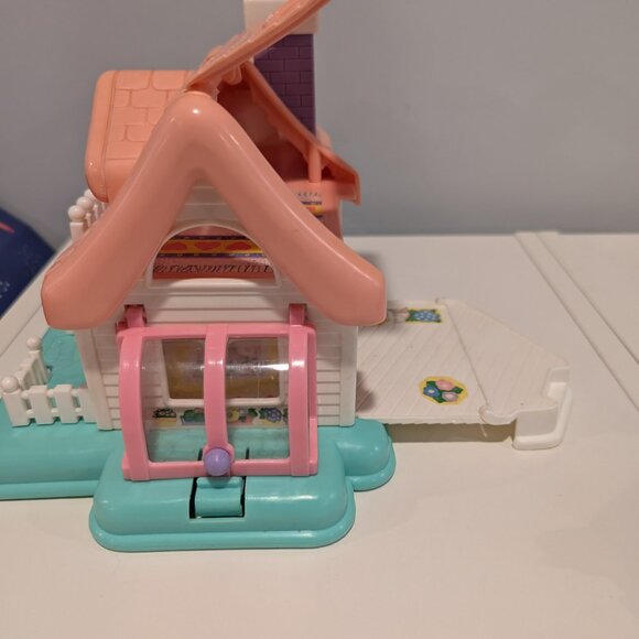 Vintage 1988 Fisher Price Smooshees Cuddles House with 5 accessories - Picture 5 of 7
